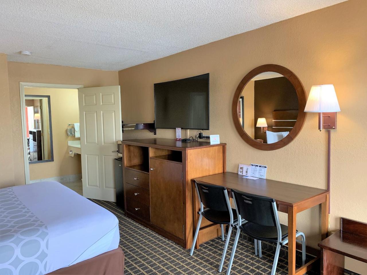 Star Plus Inn & Suites Selmer Exteriör bild