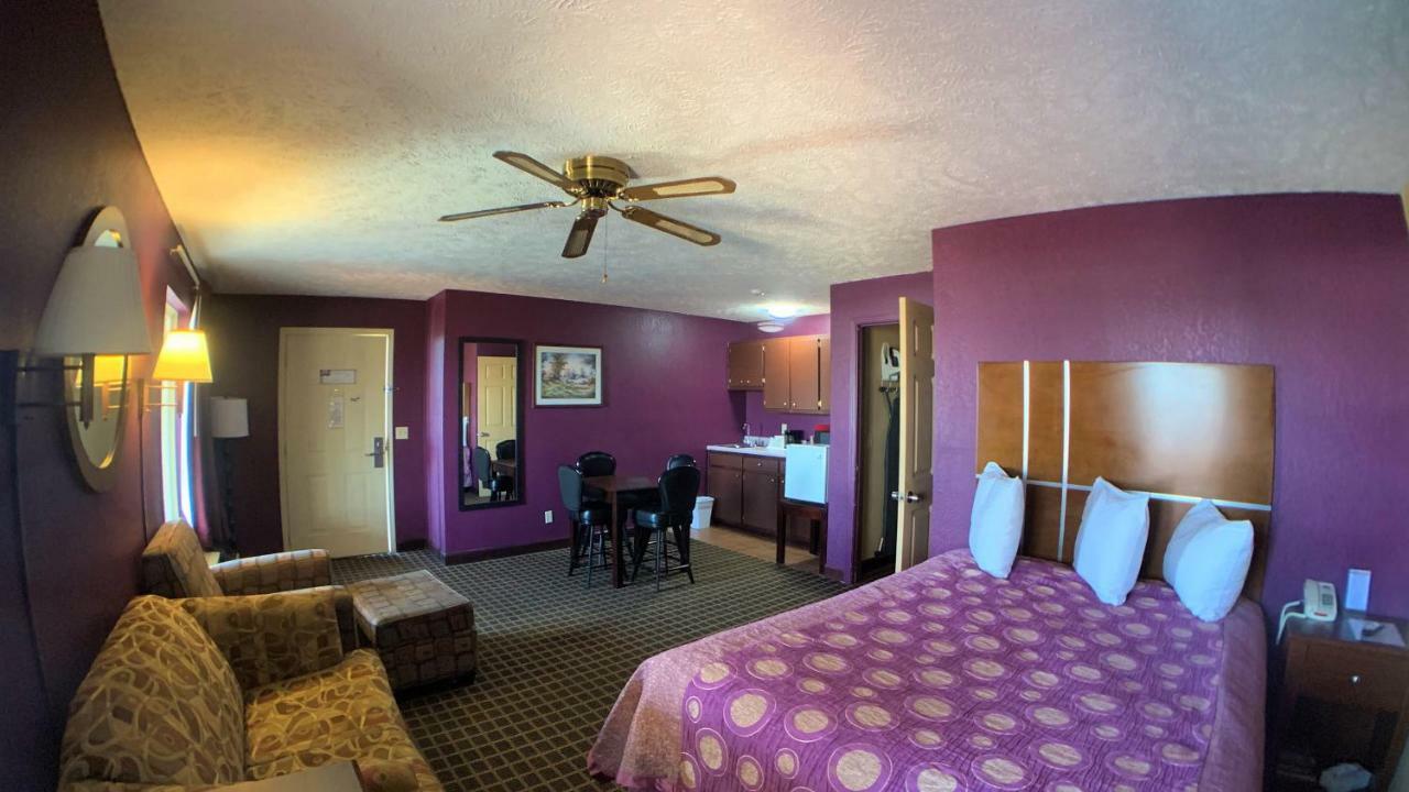 Star Plus Inn & Suites Selmer Exteriör bild